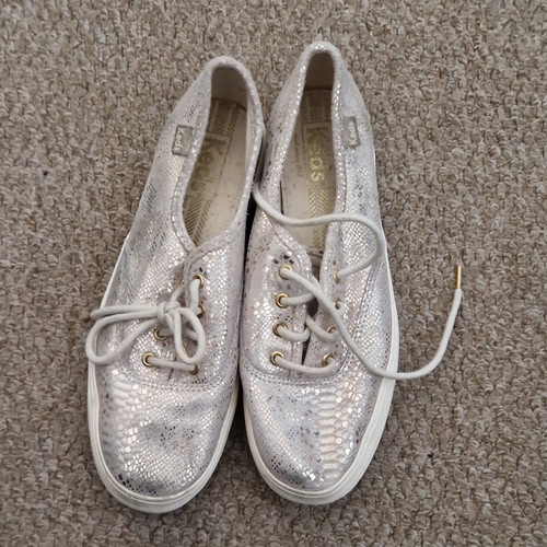 Keds silver low top - silver,