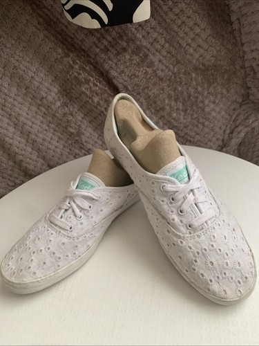 White broderie anglaise summer - white,
